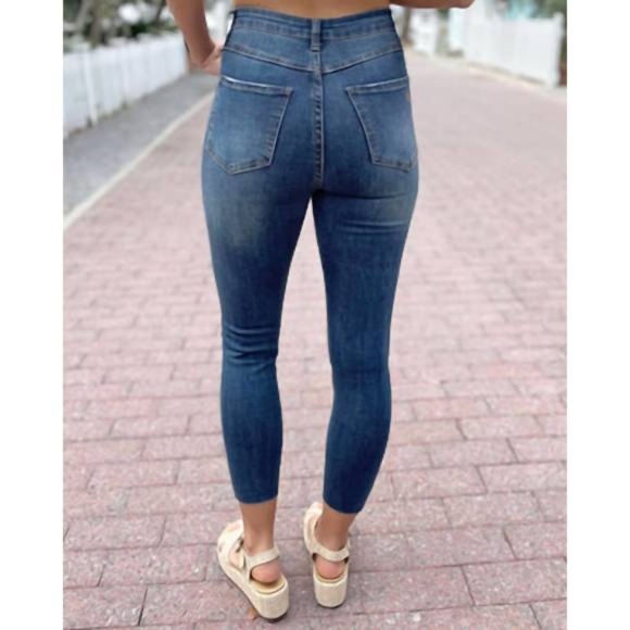 NWT Grace and Lace Repurposed Cropped Distressed Denim in Dark Mid Wash Size 14 - Picture 2 of 8